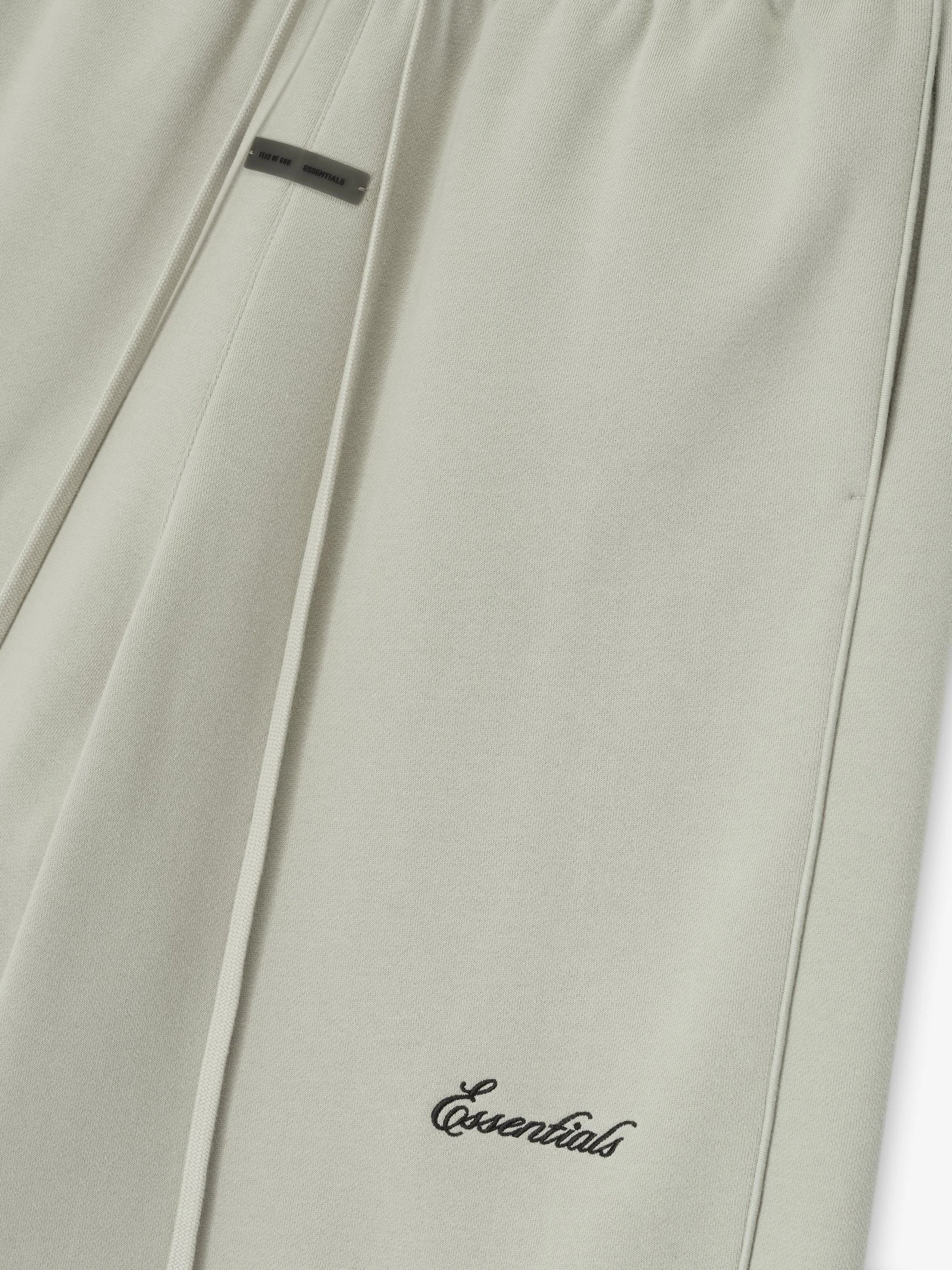 Relaxed Fleece Sweatshort With Piping