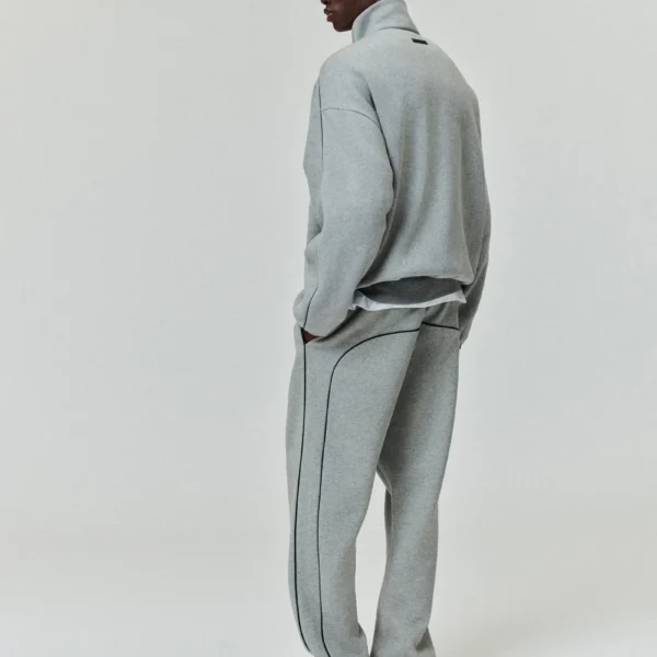 Relaxed Fleece Sweatpant With Piping