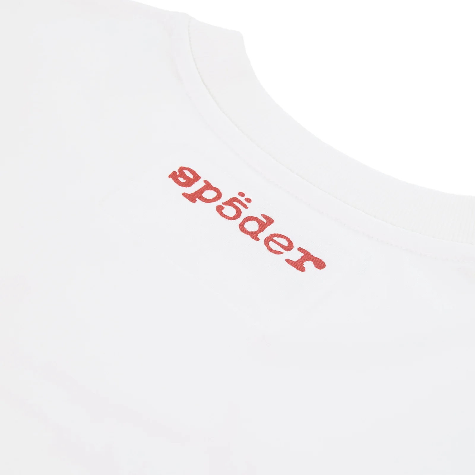 VIVIENNE TEE