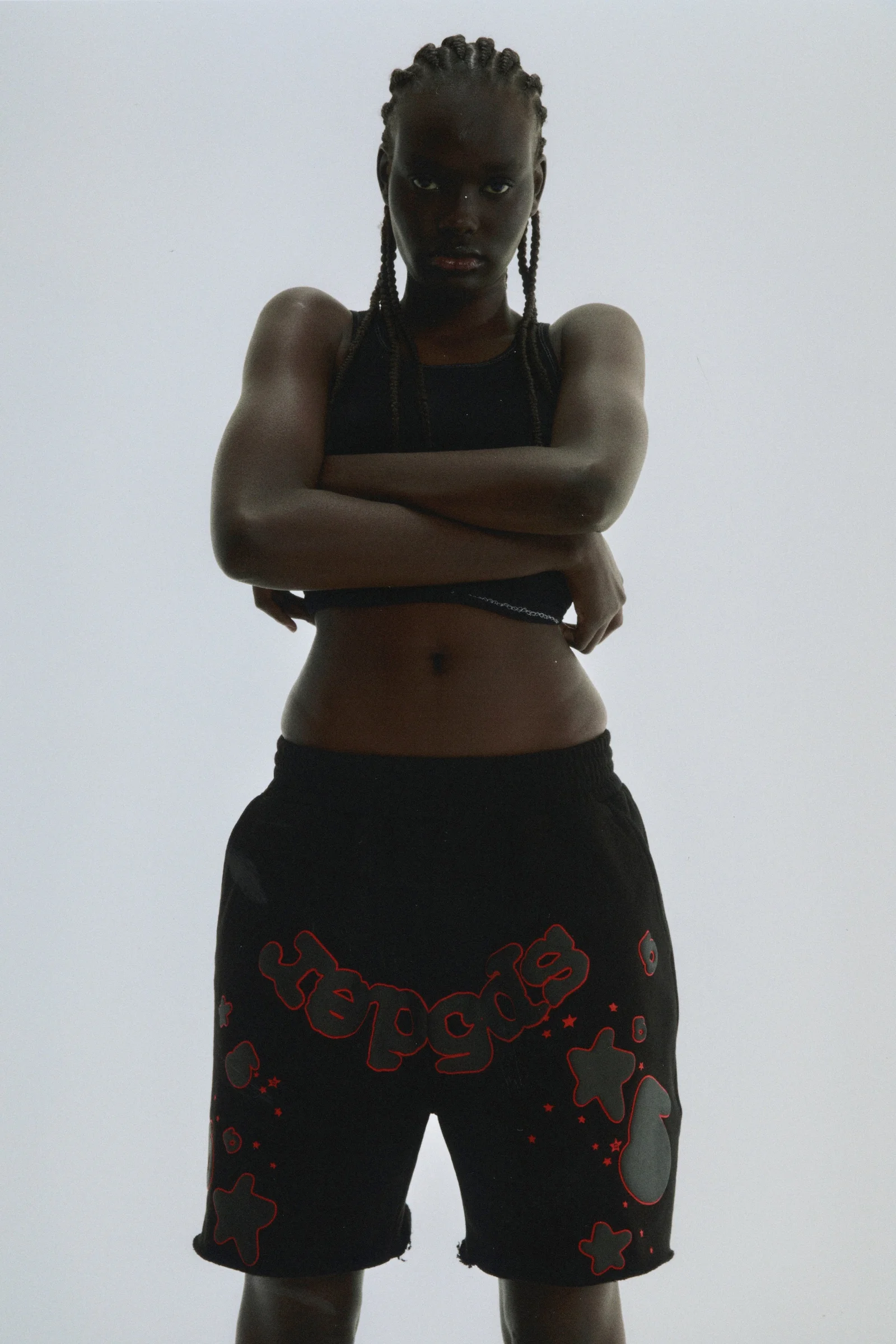 BELUGA OUTLINE SWEATSHORT
