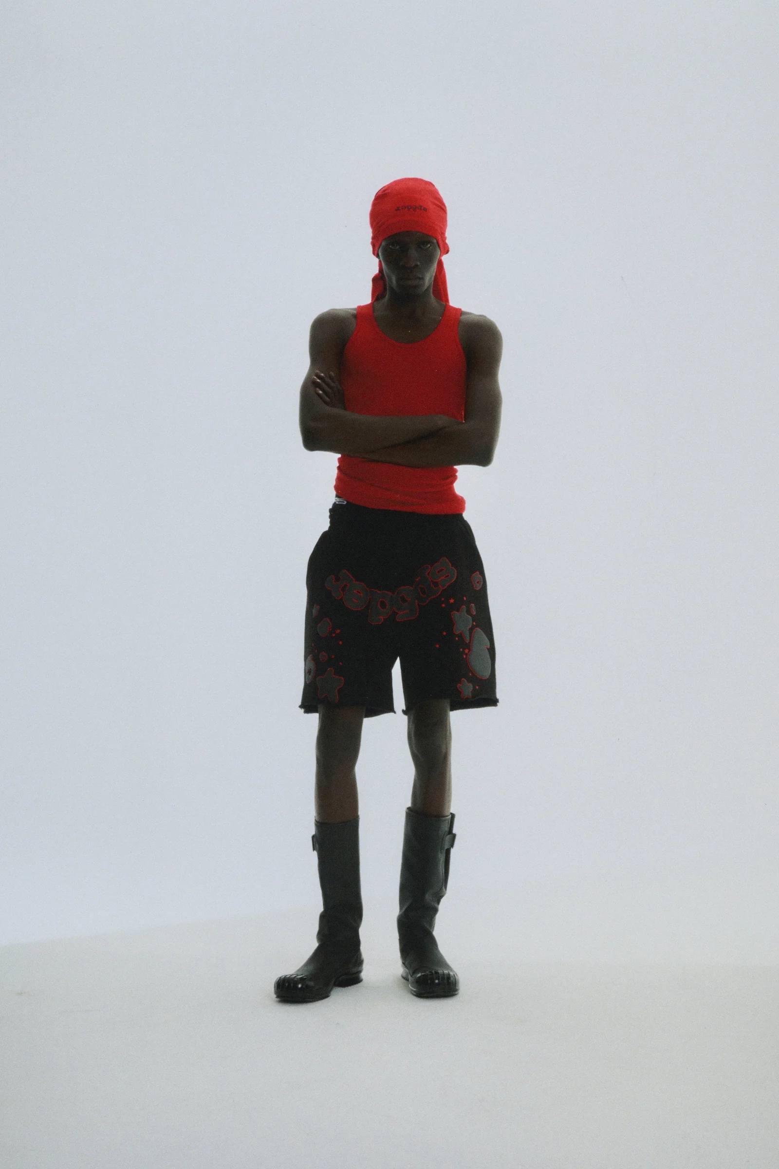 BELUGA OUTLINE SWEATSHORT