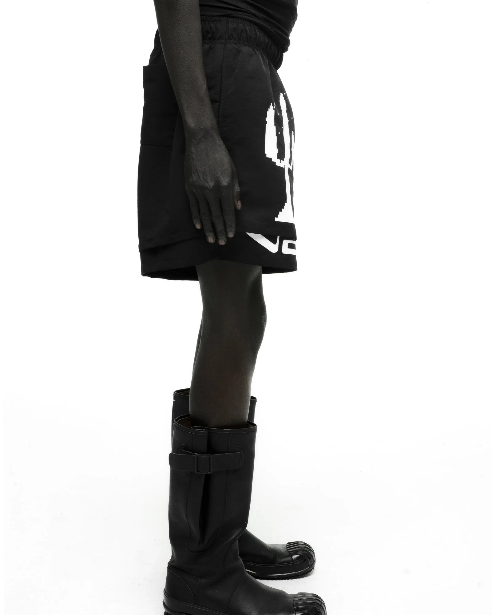 VAA DOUBLE LAYER SHORT