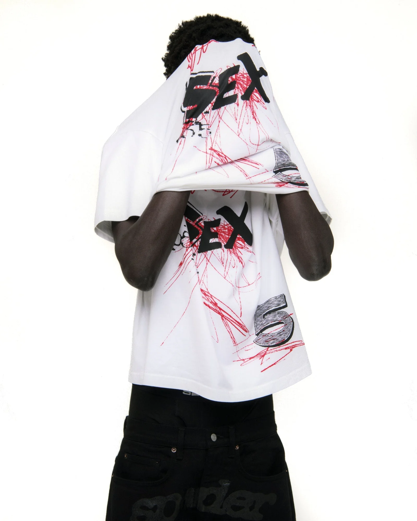 VIVIENNE TEE