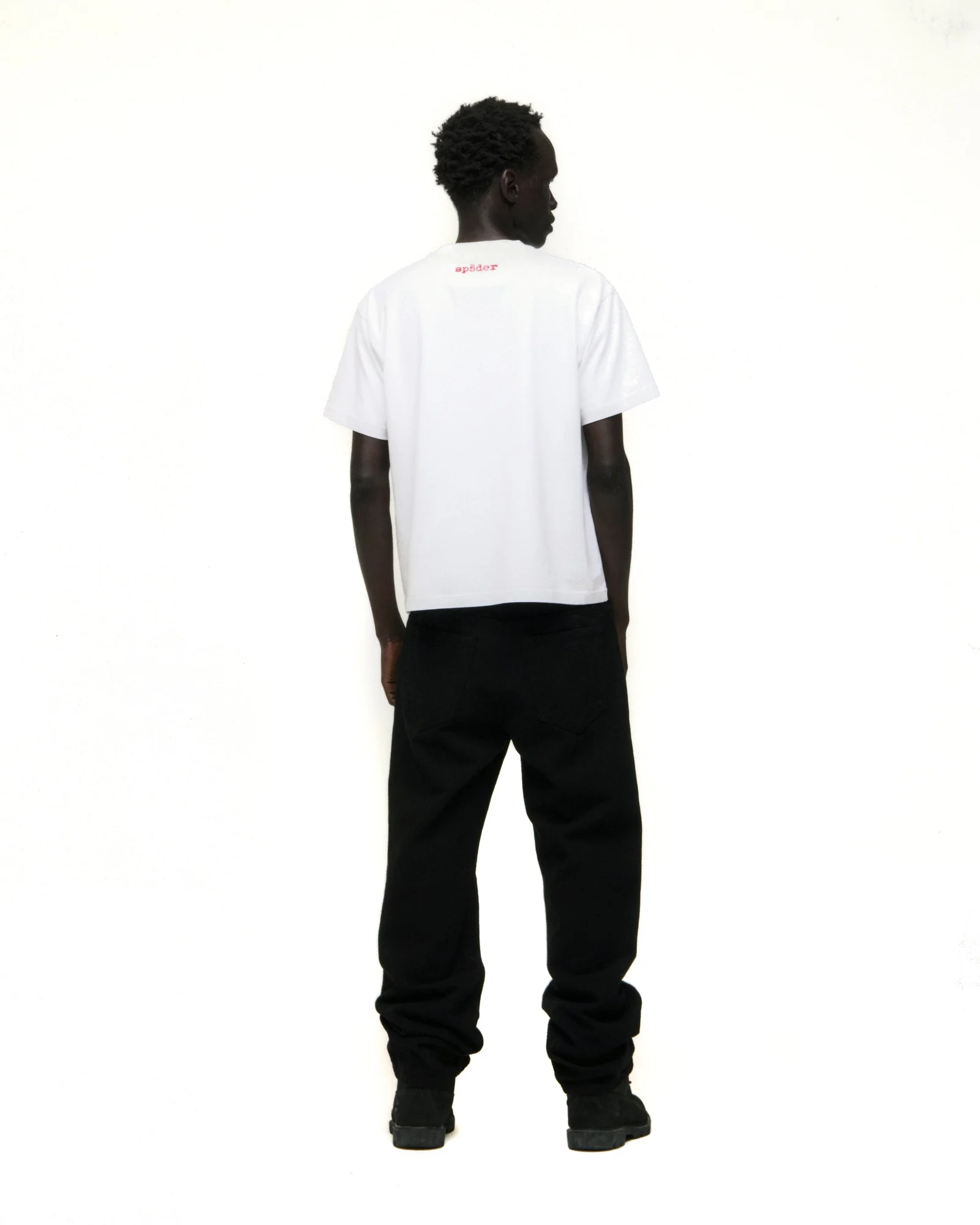 VIVIENNE TEE